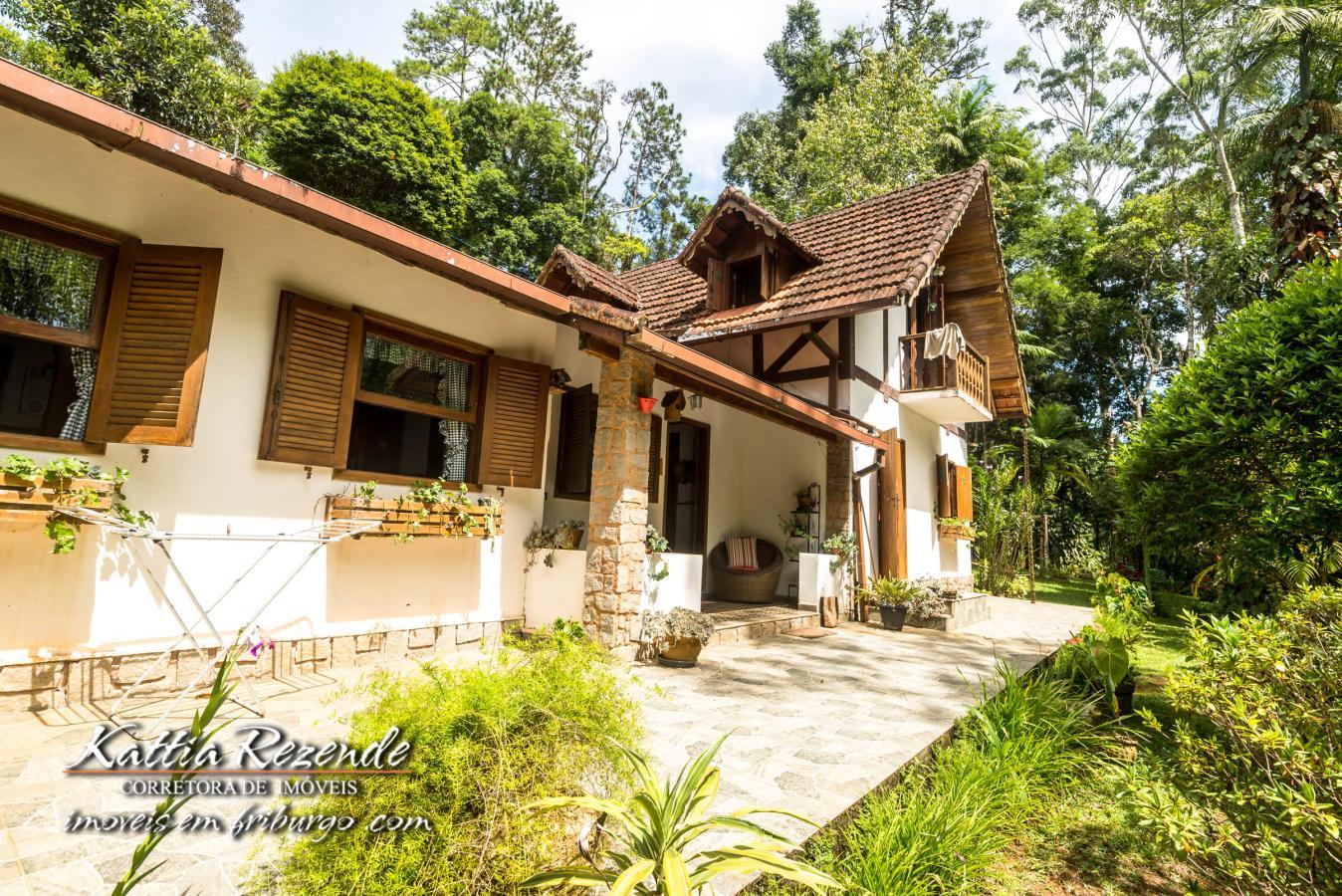 Casa à venda com 4 quartos, 1620m² - Foto 2