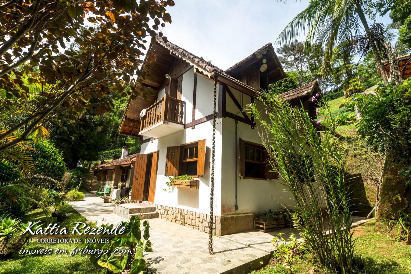 Casa à venda com 4 quartos, 1620m² - Foto 1