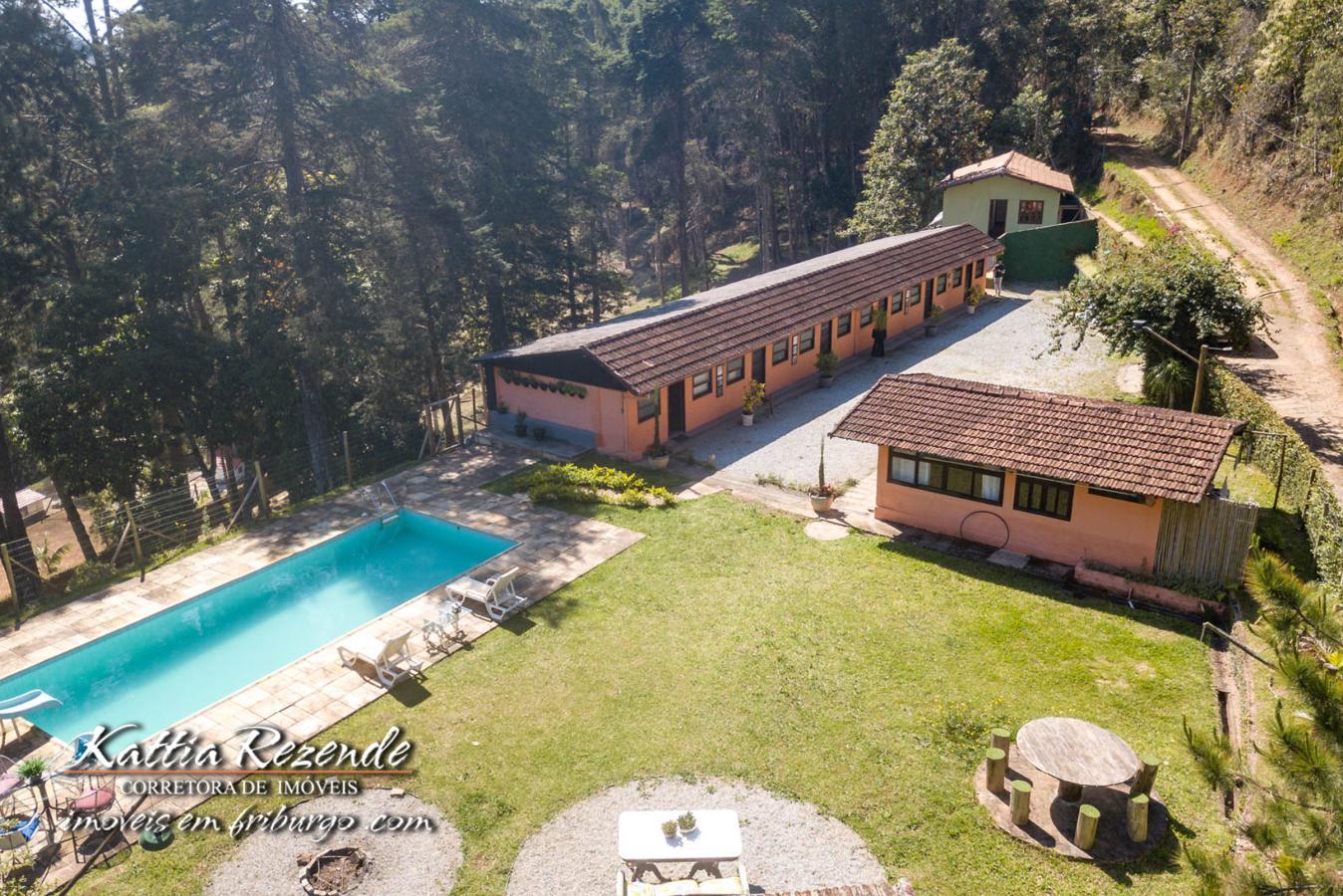 Hotel à venda com 10 quartos, 10000m² - Foto 1