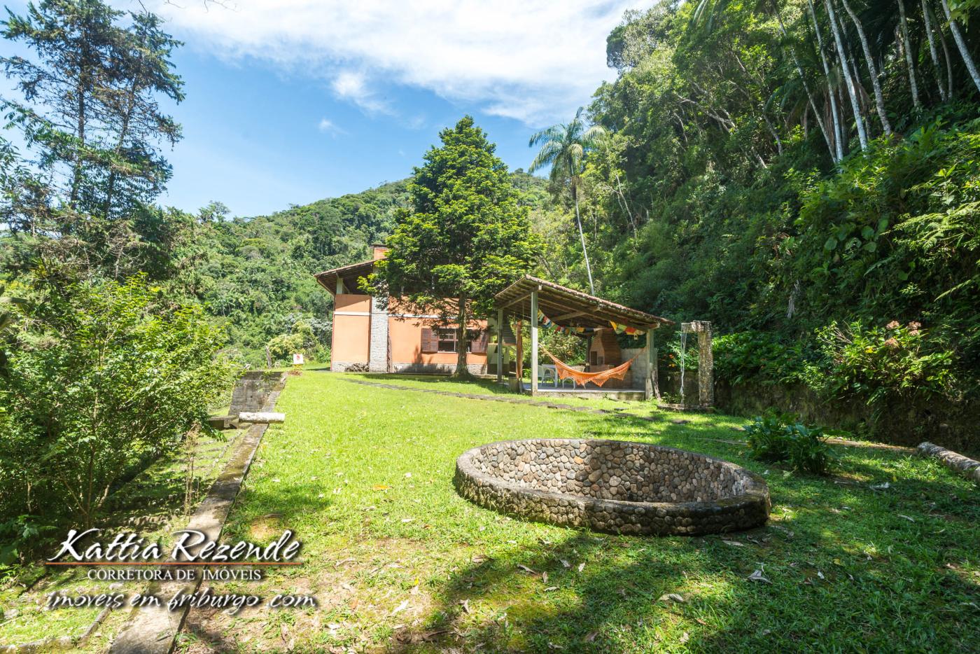 Sítio à venda com 3 quartos, 15800m² - Foto 1