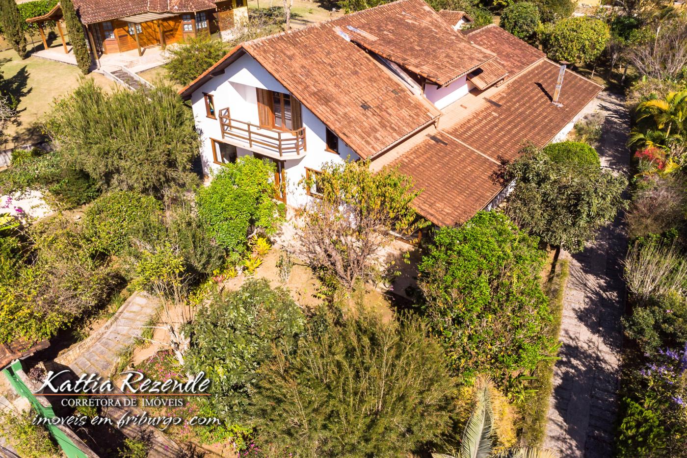 Casa de Condomínio à venda com 4 quartos, 1500m² - Foto 1