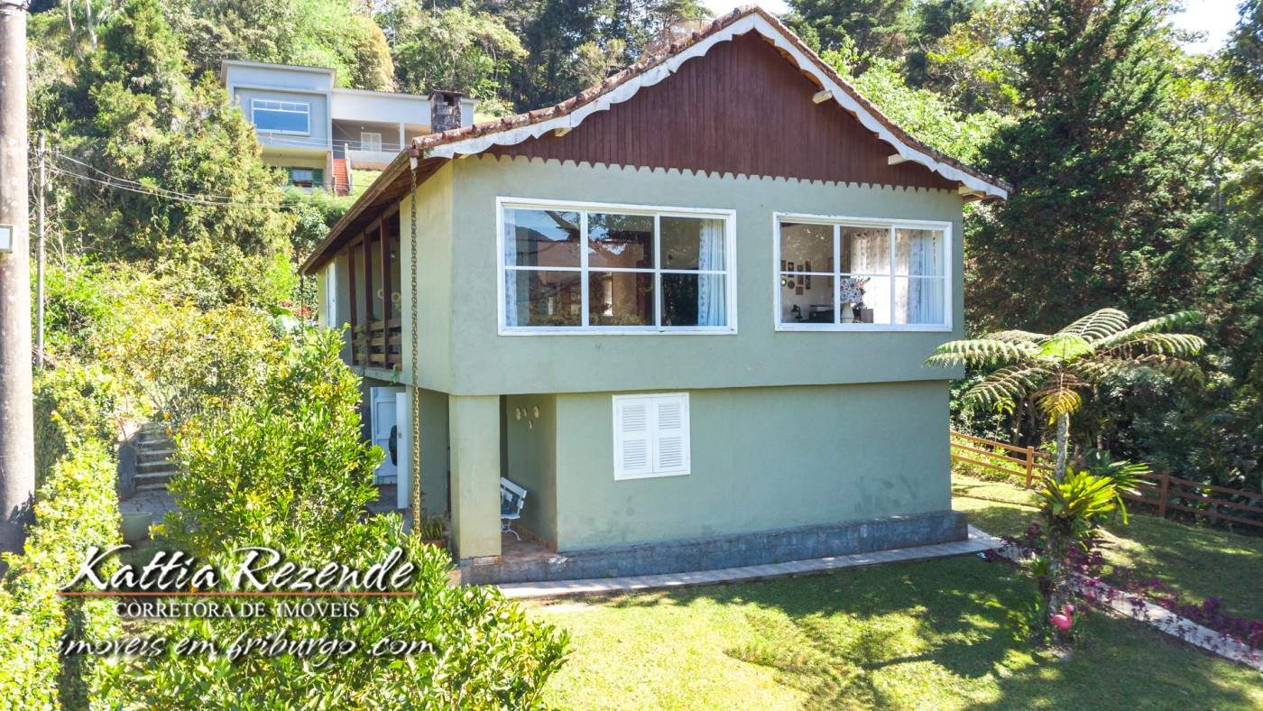 Casa à venda em Debossan, Nova Friburgo - RJ